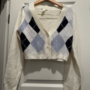 Full Tilt Ivory Cropped Argyle V-Neck Cardigan with Black & Light Gray Diamonds